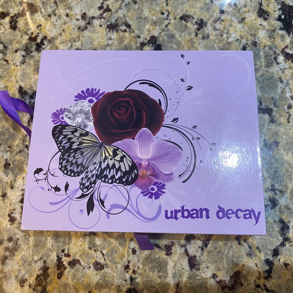 Urban Decay Book of Shadows Palette